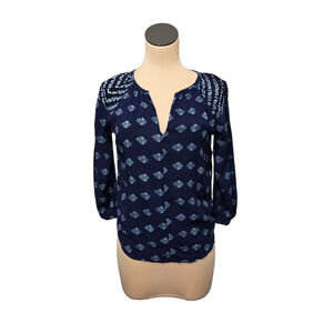 Velvet Graham & Spencer Blouse Womens XS Blue White Ikat Pattern Coastal Top